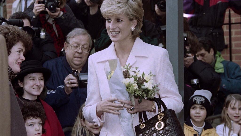 Отражение роскоши: почему сумка Birkin признается верхом изысканности