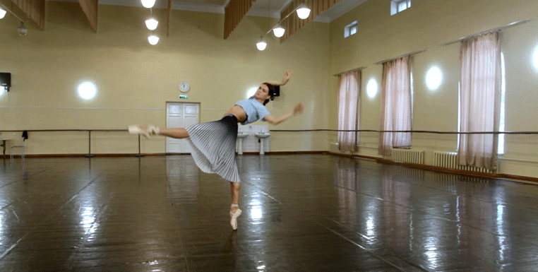 Жить в движении: Анастасия Шевченко о балете, любимых вещах и шопинге