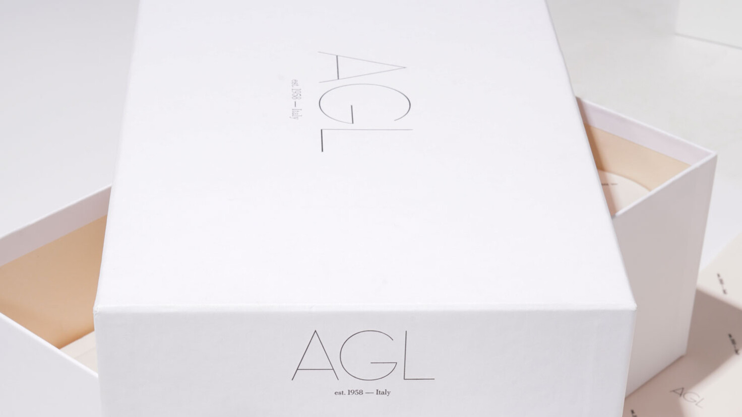 AGL Vogue UA