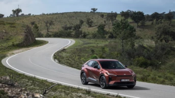 Новий Toyota C‑HR+: електрокросовер, який змінює правила гри