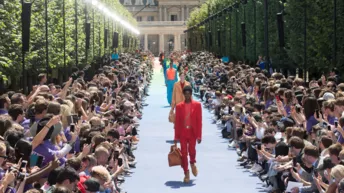 Световой спектр Вирджила Абло: Louis Vuitton Menswear весна-лето 2019