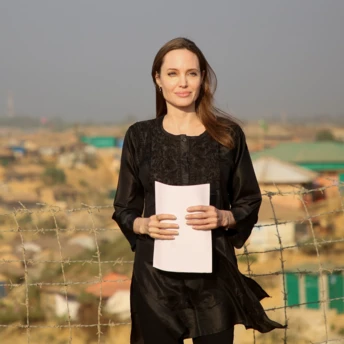 Анджеліна Джолі пішла з посади посла доброї волі ООН у справах біженців