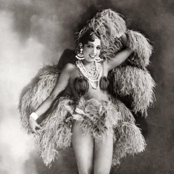 Рідкісна перлина: 20 розкішних фотографій танцівниці Жозефіни Бейкер