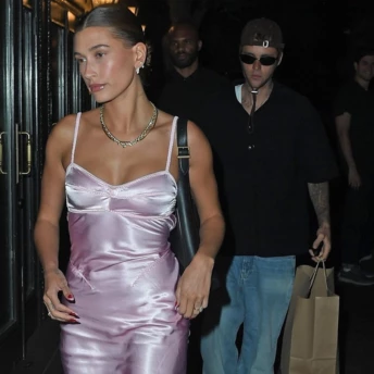 Образ дня: Гейлі Бібер в сукні українського бренду Anna October