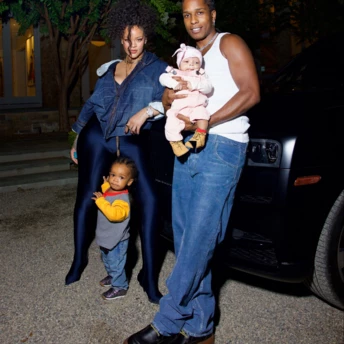Ріанна та A$AP Rocky опублікували перші фотографії свого другого сина