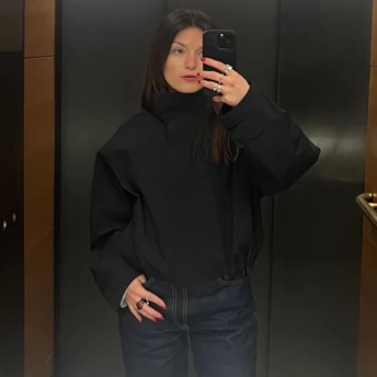 Ця куртка-блузон Uniqlo — головний гіт сезону