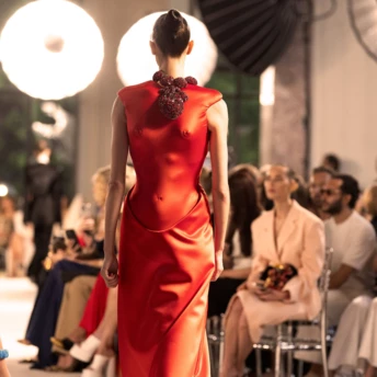 Пульсуюче серце: нова колекція Schiaparelli Haute Couture осінь-зима 2025/2026