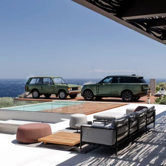 Range Rover House на Міконосі: як бренд святкує 55 років сучасної розкоші
