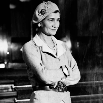 Туфлі як у Коко Шанель — найелегантніше взуття на низьких підборах