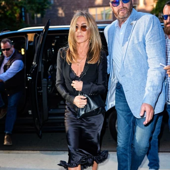 Soft Rachel Дженніфер Еністон: ностальгічна стрижка у новій інтерпретації