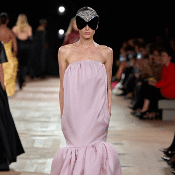 П’єрпаоло Піччолі перезапускає Balenciaga: що потрібно знати про дебют дизайнера