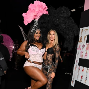 Що відбувалося за лаштунками Victoria’s Secret Fashion Show 2025