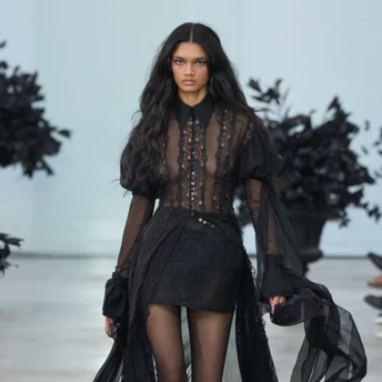 Найгарніші готичні сукні для Гелловіну і не тільки: натхнення з подіумів сезону осінь-зима 2025/2026