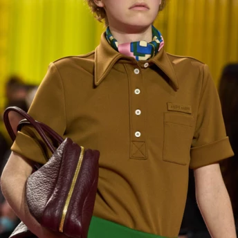 Тренд — поло: як обрати і з чим комбінувати цю річ у 2025 році