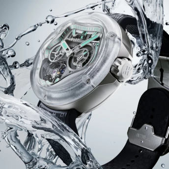 Hublot представили новий годинник, створений у співпраці з художником Деніелом Аршамом