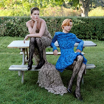 Suratda Natalya Zrelka yalangoch