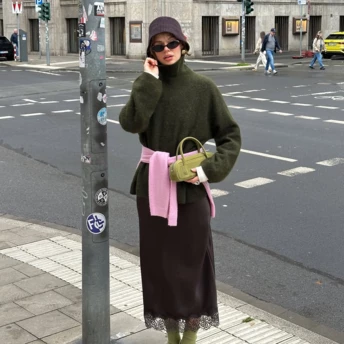 Як додати кольору в осінній гардероб: розбираємо на прикладі модних інфлюенсерок