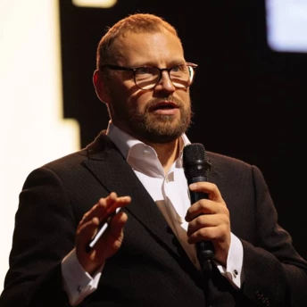 Бізнес у божевільній реальності: 9 листопада Андрій Федорів представить програму BrandFather NEW