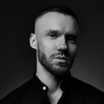 Засновник видавництва «Адаптації» Дмитро Бєлов — про те, чому важливо видавати книги про війну