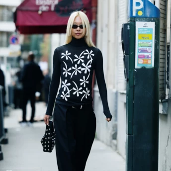 Чорна водолазка – наймодніший та завжди актуальний вибір осінньо-зимового сезону