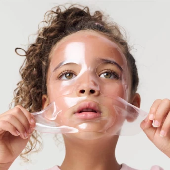 Чи варто починати бьюті-процедури у 3 роки? 