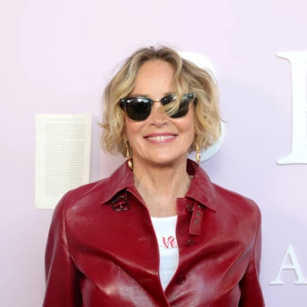 Найгарячіша стрижка 2026 року, що додасть сексуальності в будь-якому віці