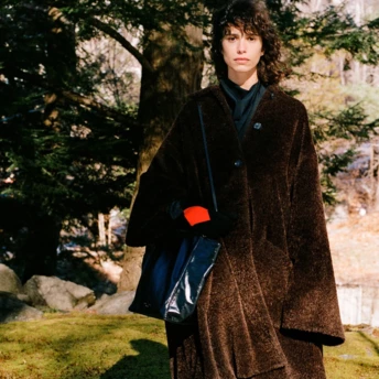 Туфлі на підборах + шкарпетки — головне поєднання сезону, яке ми заохочуємо спробувати