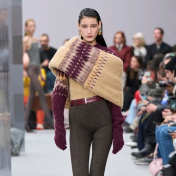 Легінси + взуття: 7 наймодніших поєднань з подіумів та стритстайлу цього сезону