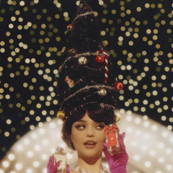 9 парфумів, які француженки обожнюють отримувати на Різдво