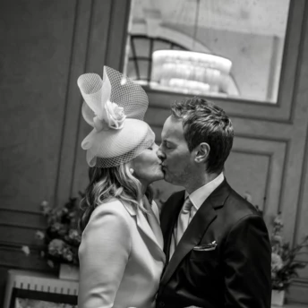 Акторка Кім Кетролл вийшла заміж — що відомо про церемонію