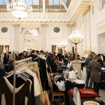 Як пройшов другий благодійний маркет Fairmont Charity Market у день Святого Миколая