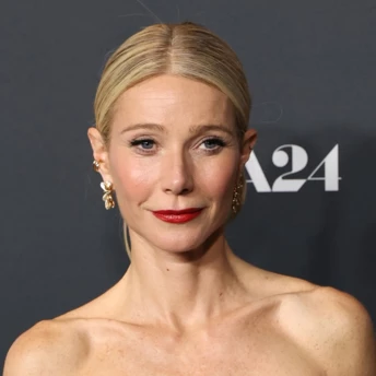 Зимове натхнення: найкращі б’юті-образи тижня знаменитостей 