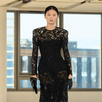 Це – головна сукня грудня 2025: у чому модно зустрічати Новий рік