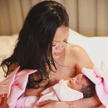 Підсумки 2025: знаменитості, які стали батьками цього року