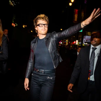 Культ тіла: чоловіки знову починають носити обтислий одяг