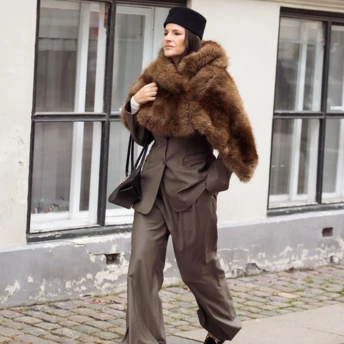 Це взуття модниці носять замість підборів на Новий рік – і виглядають ще стильніше