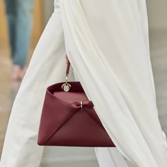 Нові правила гри: які сумки ми носитимемо навесні та влітку 2026