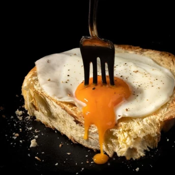 Чому надмірне споживання білка може бути шкідливим