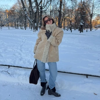 І нам треба: дублянка – найбільш неочевидний модний вибір скандинавок просто зараз