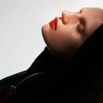 Скільки потрібно спати, щоб зберегти красу та молодість