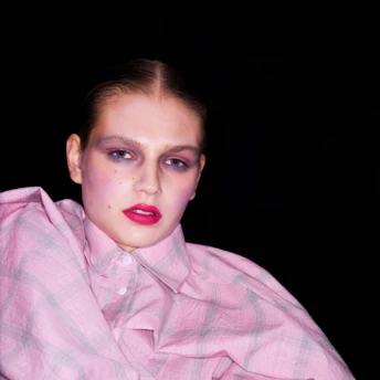 Парфуми: 5 нових ароматів, за якими полюватимуть француженки у 2026 році