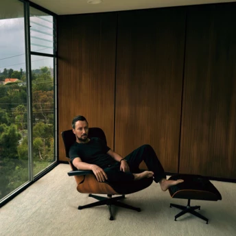 Спокусник: велике інтерв'ю з Ентоні Ваккарелло — креативним директором Saint Laurent