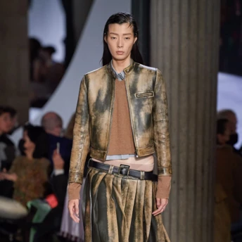 Потерта шкіра — головний тренд 2026 року: чому все старе видається розкішним