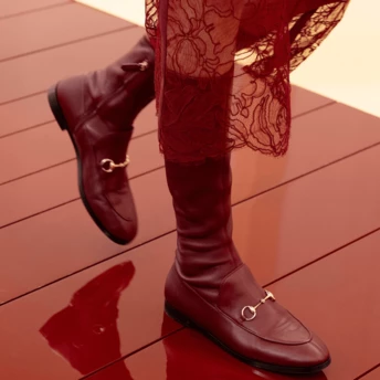 Це взуття у 2026 році замінить кросівки – і ви точно вже бачили його на подіумах