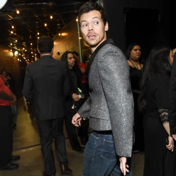 Гаррі Стайлз знову задає тренди — і ми повністю його підтримуємо