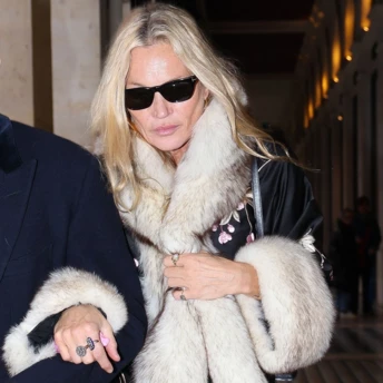 Пальто Conner Ives — улюблена річ знаменитостей цього сезону