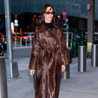 Чому це пальто так люблять знамениті модниці (та ми з вами)?