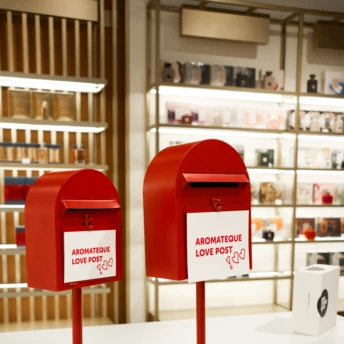 Освідчитися в коханні: Aromateque запускає "Пошту кохання" до Дня святого Валентина