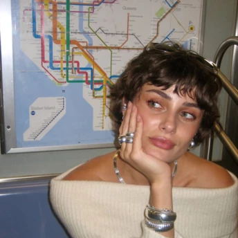 Як зробити брови густішими: 5 способів, які реально працюють