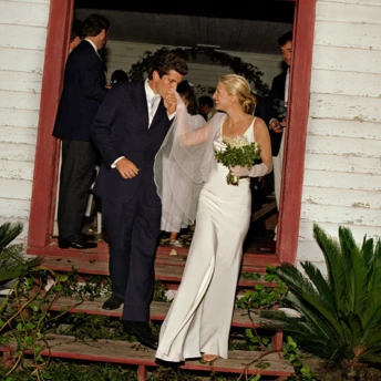 Весільна сукня Керолін Бессетт-Кеннеді — еталон для наречених 